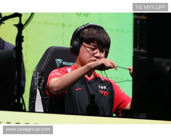 Keria再度展现极致操作引领团队节奏助力胜利全场焦点