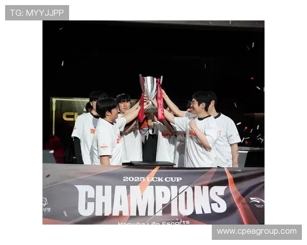 GEN战队勇夺赛季桂冠展现王者之姿引爆全球电竞热潮