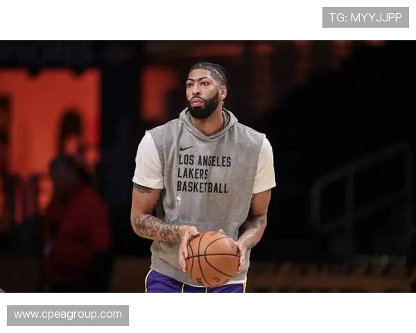 安东尼戴维斯统领内线再度爆发引领球队冲击总冠军荣耀