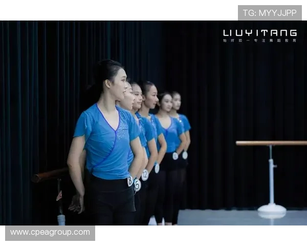 杭州街舞队与深圳街舞队的速度较量赛后分析与精彩瞬间回顾