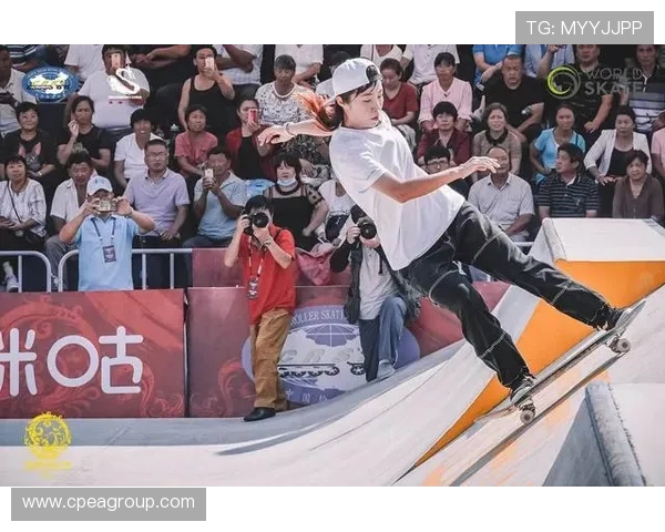 西安滑板队灵活性深度对比分析与发展潜力探讨 西安滑板队灵活性深度对比分析与发展潜力探讨